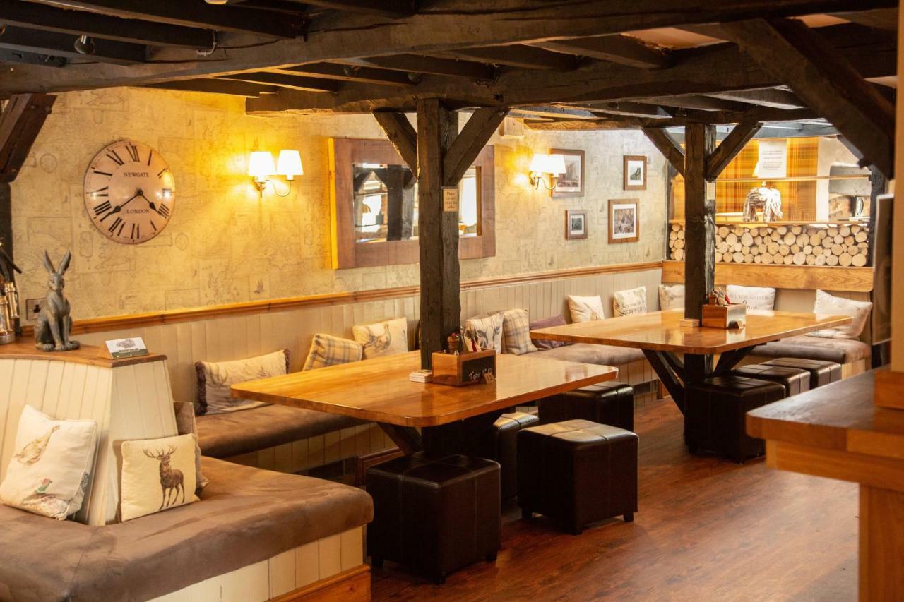 Crown Inn Marston Montgomery Dış mekan fotoğraf